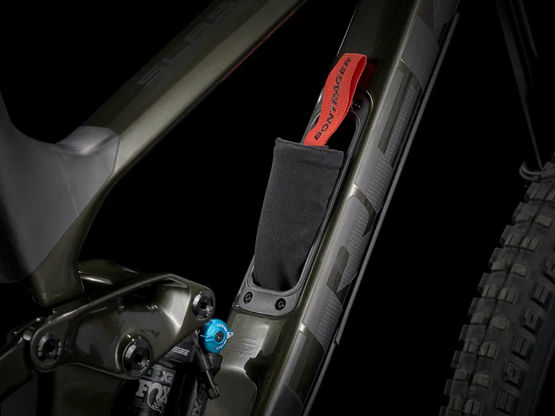 Trek Slash 9.7 GX 29 Full Suspension Mountain Bike 2022 in Green-3