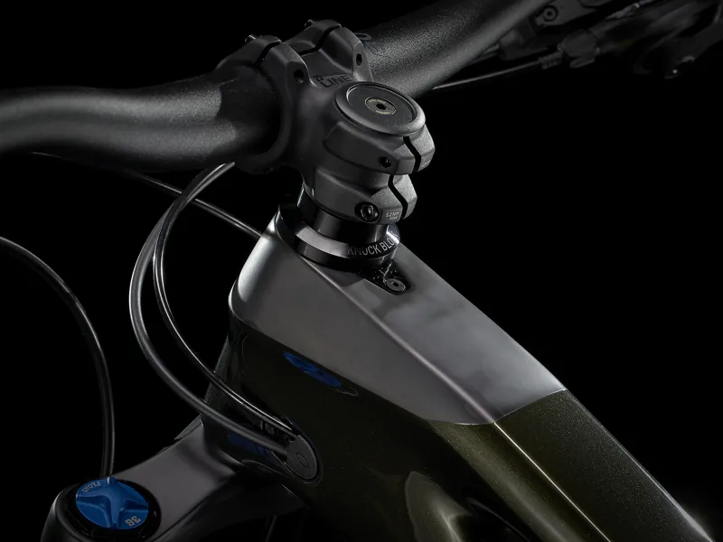 Trek Slash 9.7 GX 29 Full Suspension Mountain Bike 2022 in Green-5