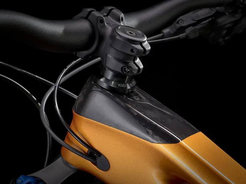 Trek Slash 9.7 GX 29 Full Suspension Mountain Bike 2021 in Orange-6