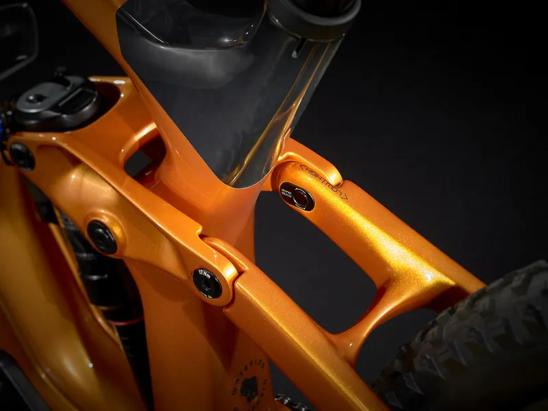 Trek Slash 9.8 XT 29 Full Suspension Mountain Bike 2021 in Orange -6