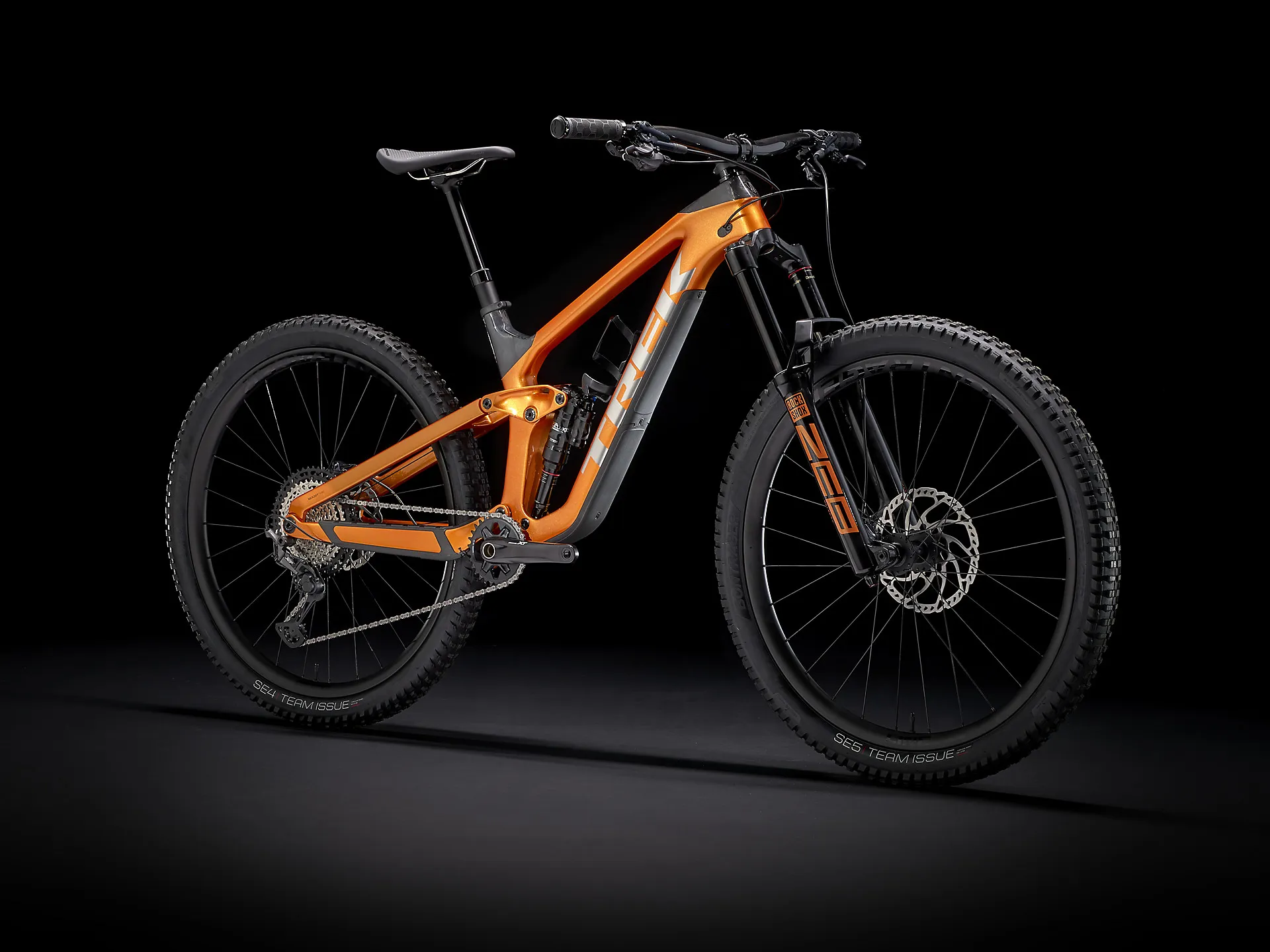 Trek Slash XT 29 Full Suspension Mountain Bike 2021 in Orange