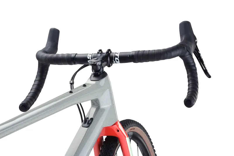 BMC Unrestricted One VAR 1 Gravel Bike 2022 in Grey -2