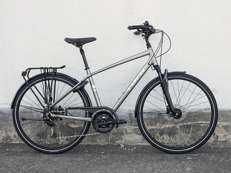 Trek Verve 3 EQ Hybrid Bike 2022 in Grey-1