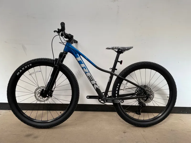 EX-DISPLAY Trek Marlin 8 Hardtail Mountain Bike 2022 X-Small in Gloss Alpine Fade-1