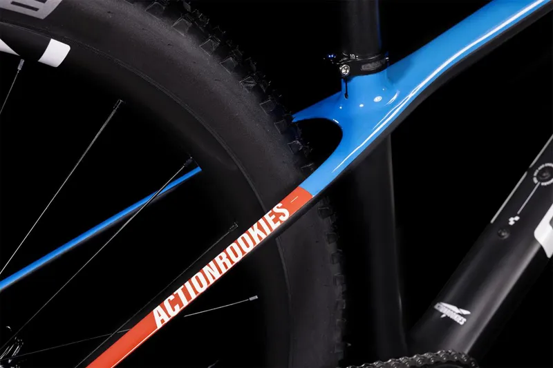 Cube Elite 240 c:62 Pro Kids Bike 2022 in Black-2