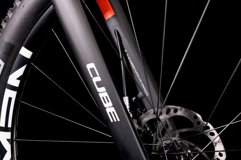 Cube Elite 240 c:62 Pro Kids Bike 2022 in Black-1