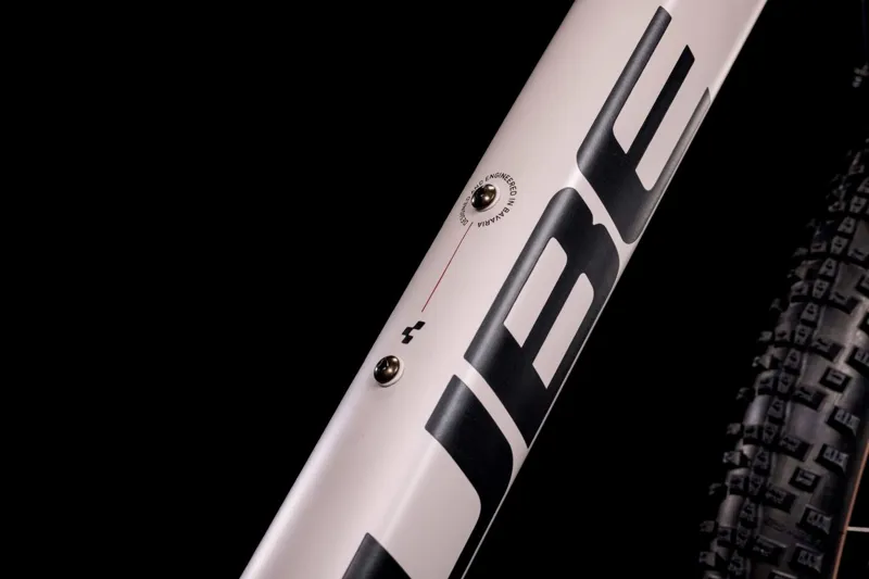  Cube Access WS Race Womens Hardtail Mountain Bike 2022 in Purple-2