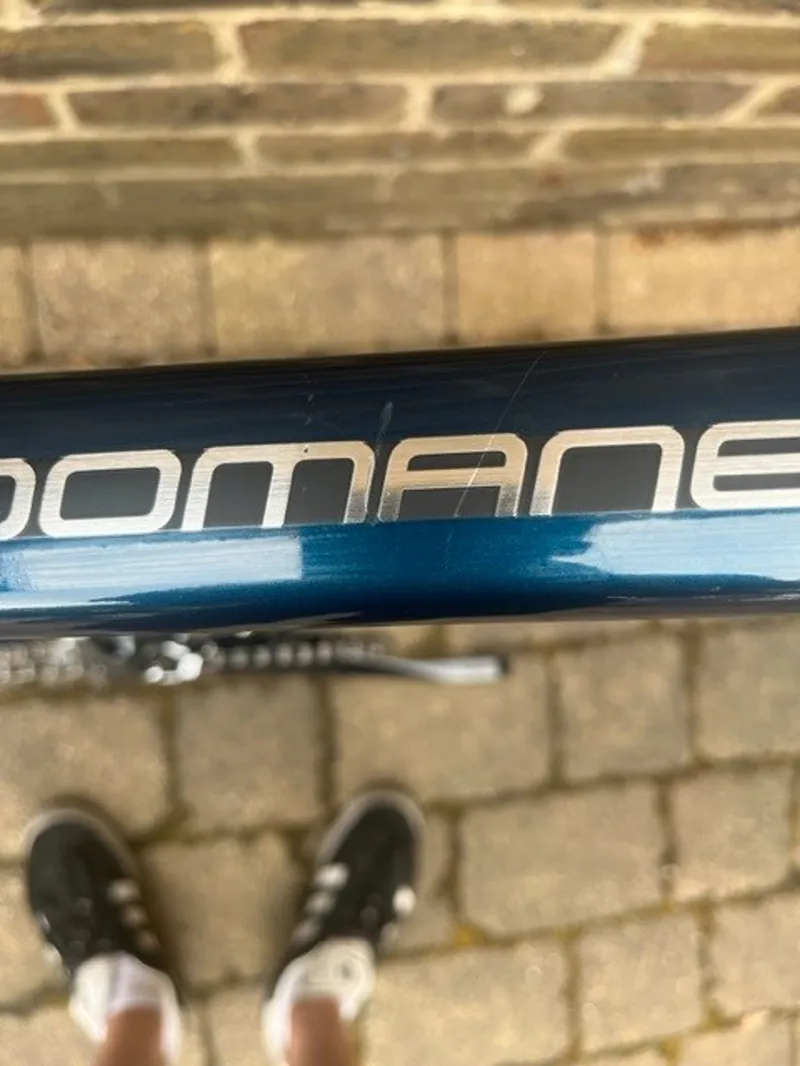 EX DISPLAY Trek Domane AL 2 Road Bike 54cm 2023 in Metallic Blue -6