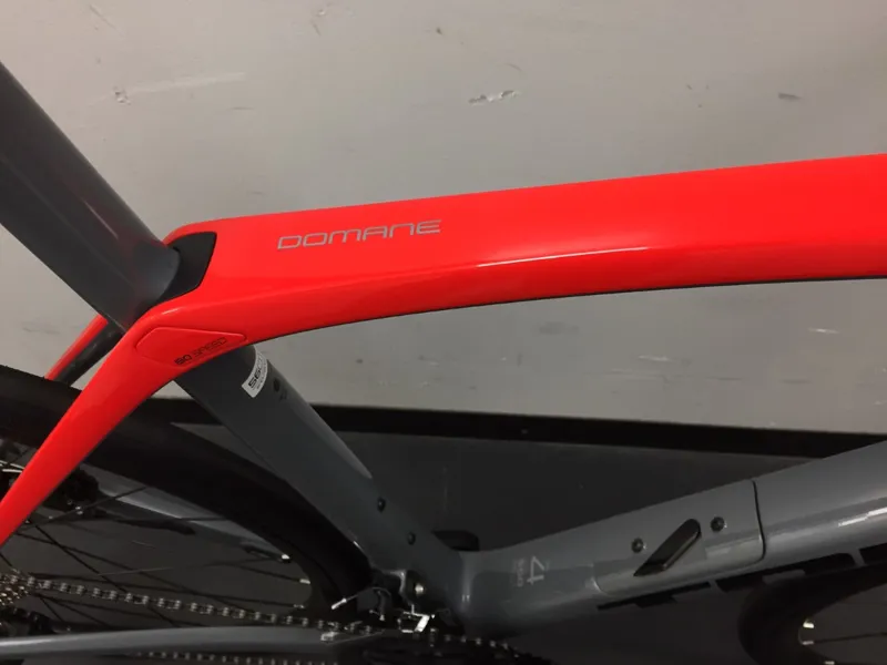 Ex Display Trek Domane SL 4 56cm Carbon Road Bike 2021 in Grey Red-2