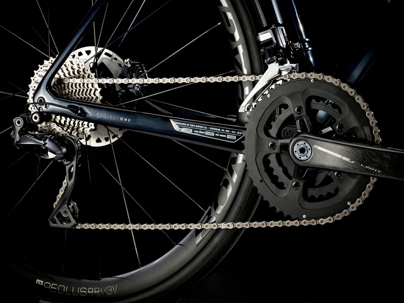 Trek Domane + LT 7 Electric Road Bike 2021 in Red/Blue-8