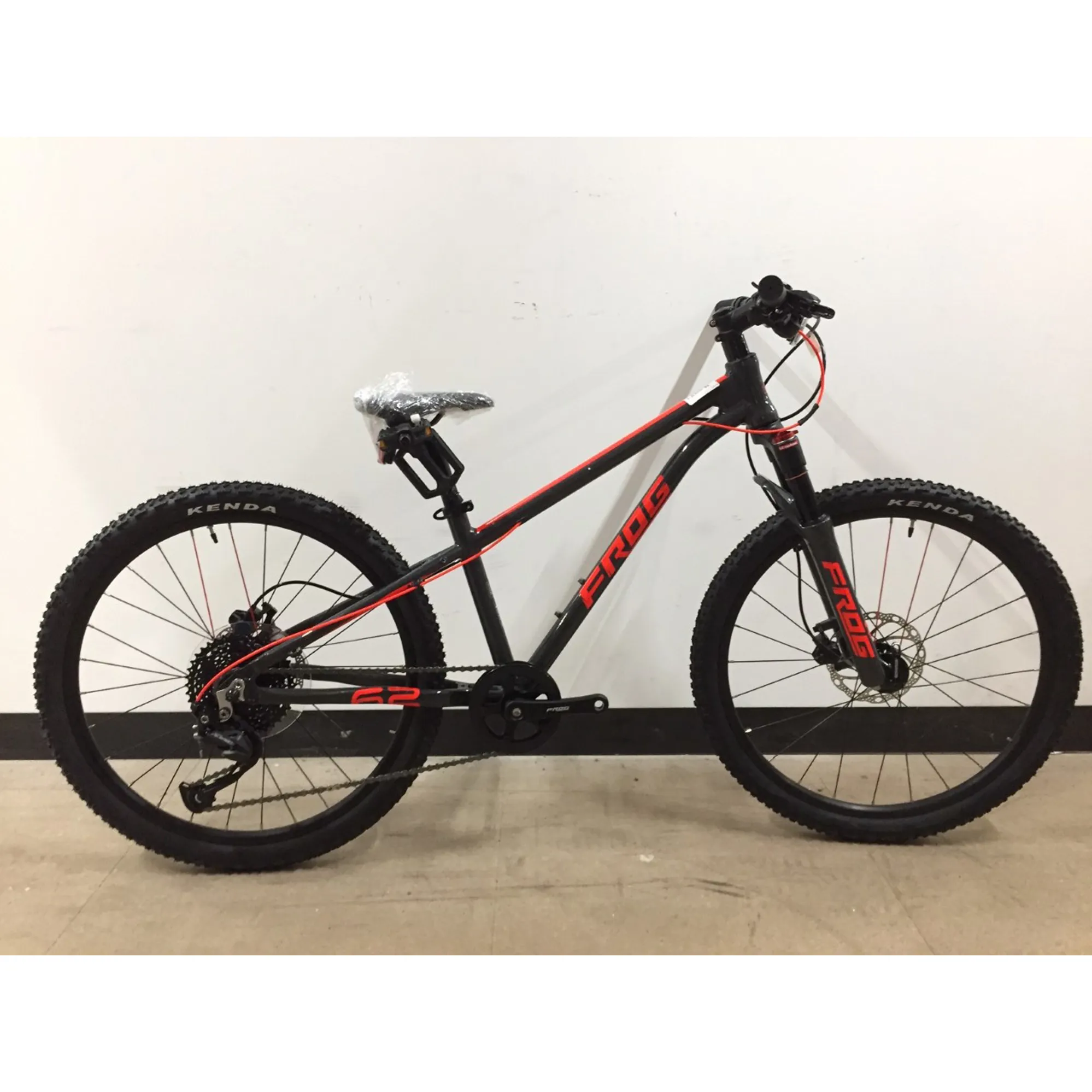 EX-Display Frog Bikes MTB 62 24 inch Unisex Mountain Bike 2022