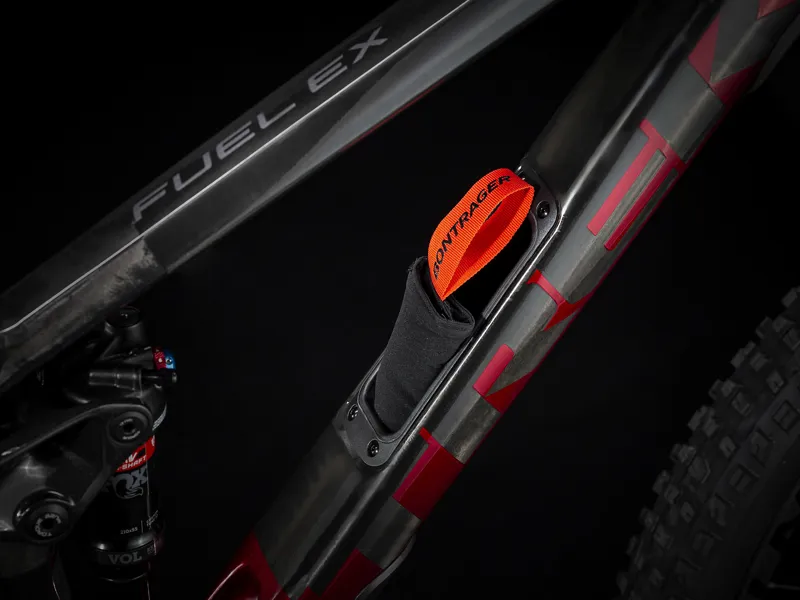 Trek Fuel EX 9.8 XT Mens Full Suspension Mountain Bike in Red Rage-4