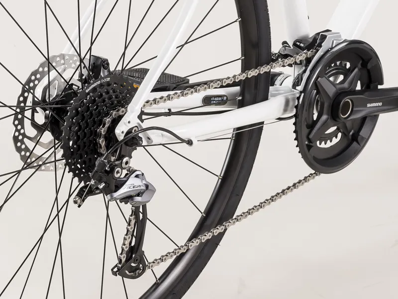 Trek FX 3 Disc Hybrid Bike 2021 in White-5