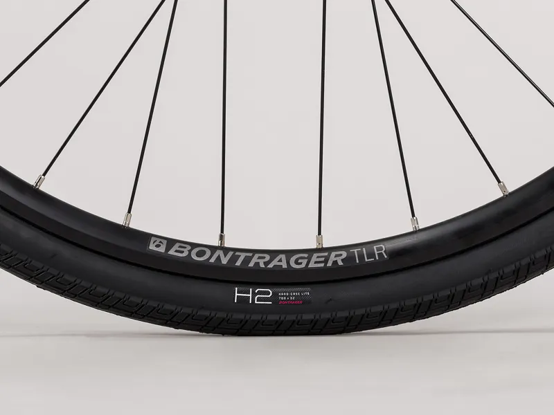 Trek FX 3 Disc Hybrid Bike 2021 in White-7