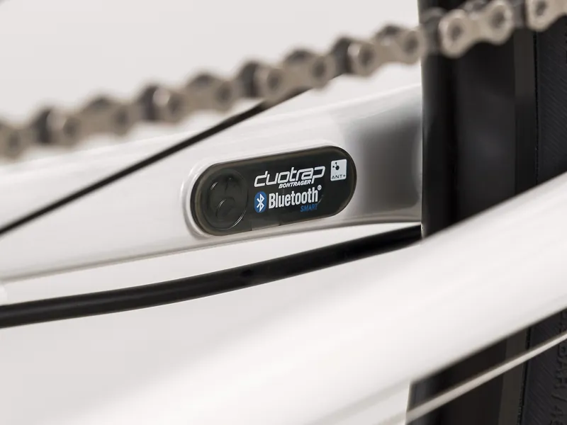 Trek FX 3 Disc Hybrid Bike 2021 in White-8