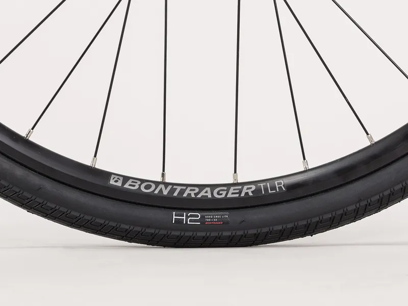 Trek FX 3 Disc Womens Hybrid Bike 2021 in Magenta-7