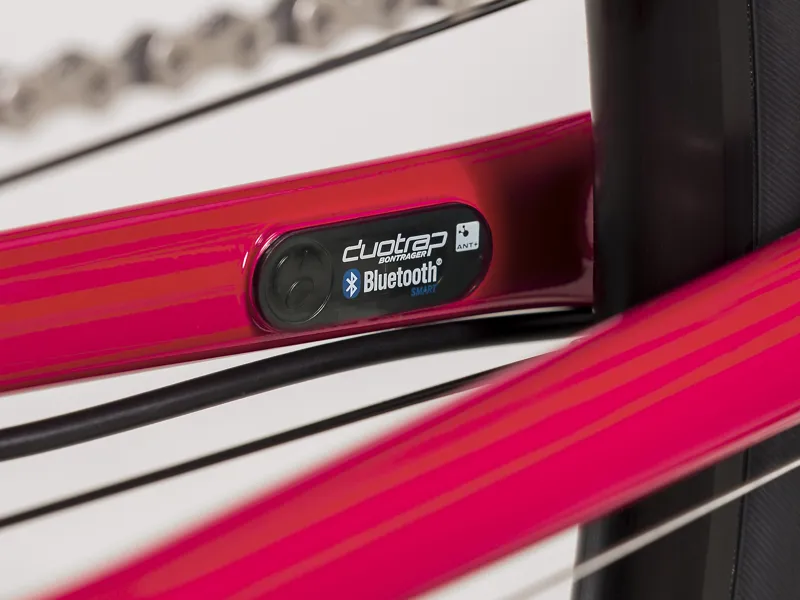 Trek FX 3 Disc Womens Stagger Step-Through Hybrid Bike 2021 in Magenta-8