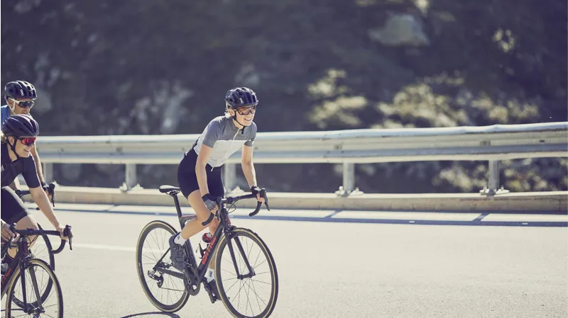 BMC Teammachine SLR02 Three Mens Road Bike in Grey and Candy Green-10