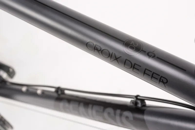 Genesis Croix De Fer 20 Mens Gravel Road Bike 2020 in Black-2