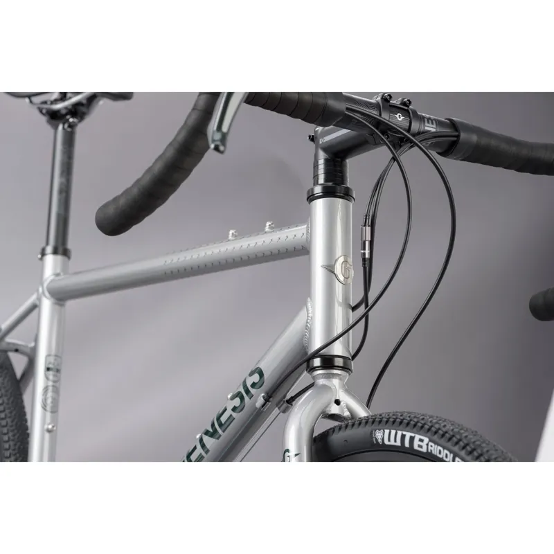Genesis CDA 30 Gravel Bike 2022 in Silver-2