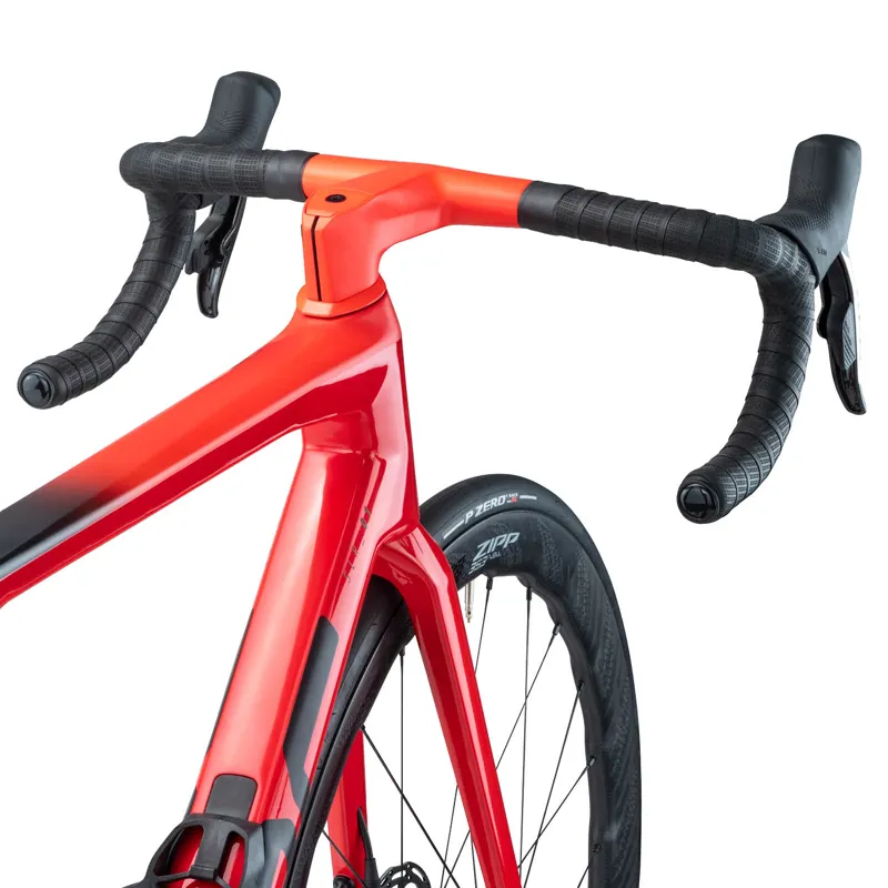 BMC Teammachine SLR01 One Red eTap AXS Road Bike 2023 in Red/Black-4