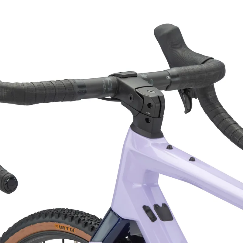 BMC Unrestricted 01 One RED eTap AXS Eagle Gravel Bike 2023 in Lavender Haze/Orange-6
