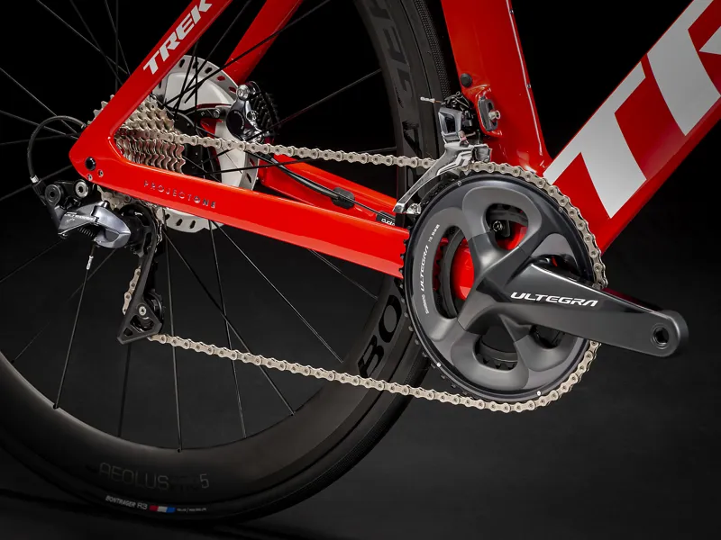 Trek Madone SLR 6 Disc Carbon Road Race Bike 2020 in Red-1