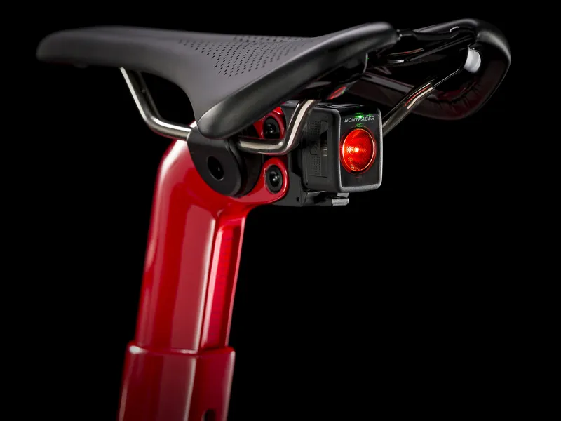 Trek Madone SLR 6 Disc Carbon Road Race Bike 2020 in Red-10