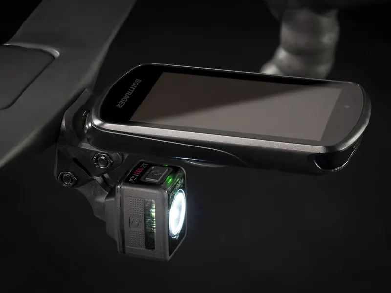 Trek Madone SLR 7 Disc Mens Carbon Aero Road Bike 2020 in Black-10