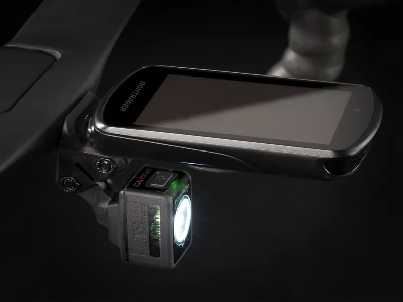 Trek Madone SLR 7 Disc Mens Carbon Aero Road Bike 2020 in Purple-12