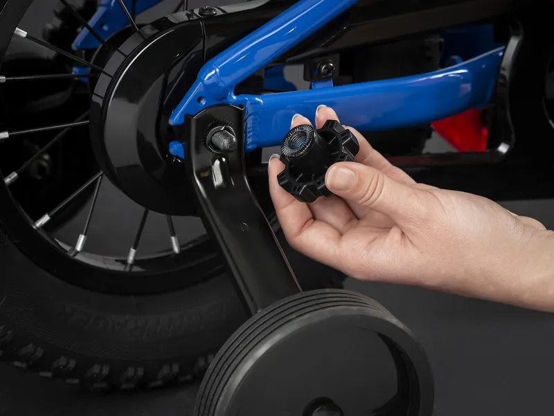 Trek Precaliber 12 Inch Free Wheel Kids Bike 2022 in Blue-5