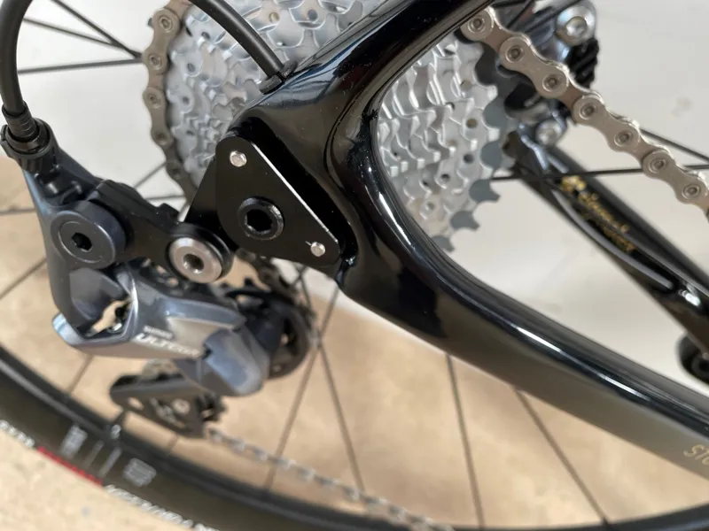 EX-DISPLAY Orro Gold STC 11 Speed Ultegra Tailor Made Road Bike 2022 in Black Gloss-3