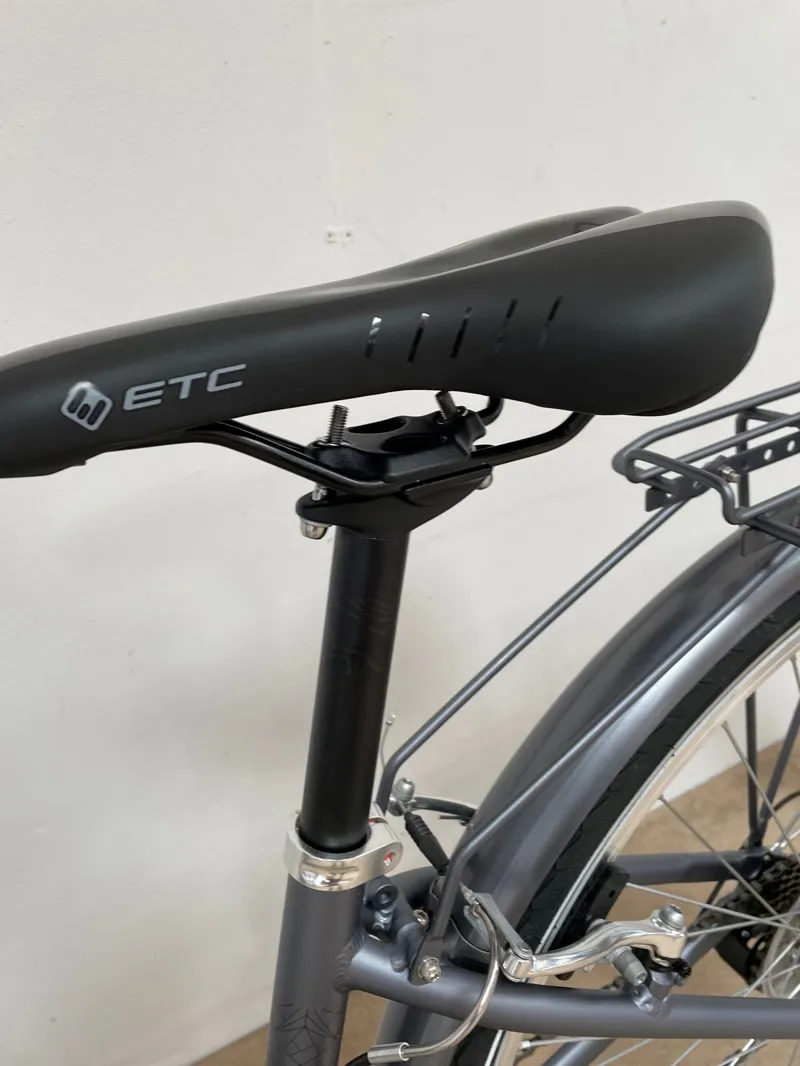 Ex Display Raleigh Pioneer Lowstep Womens Hybrid Bike Small 2022 in Grey-2