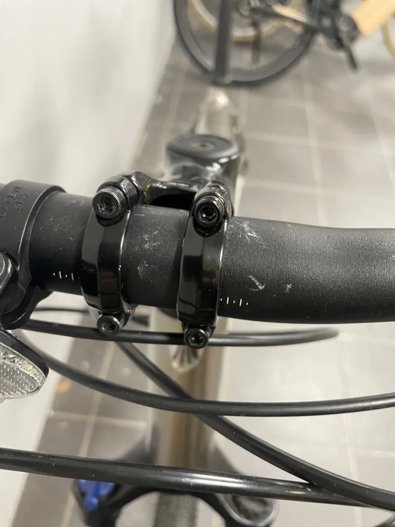 EX-DISPLAY Trek Dual Sport 2 Hybrid Bike Large 2021 in Gunal Grey -4