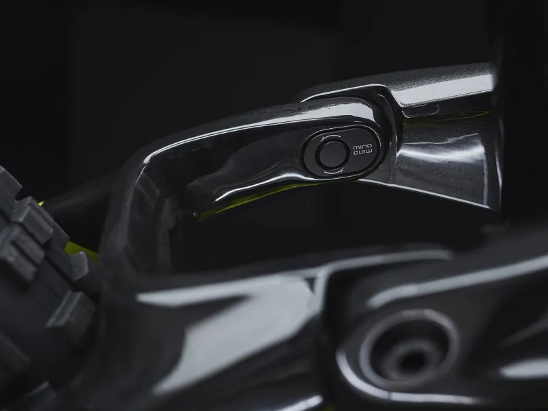 Trek Rail 9.7 Electric Full Suspension Mountain Bike 2020 in Yellow-8