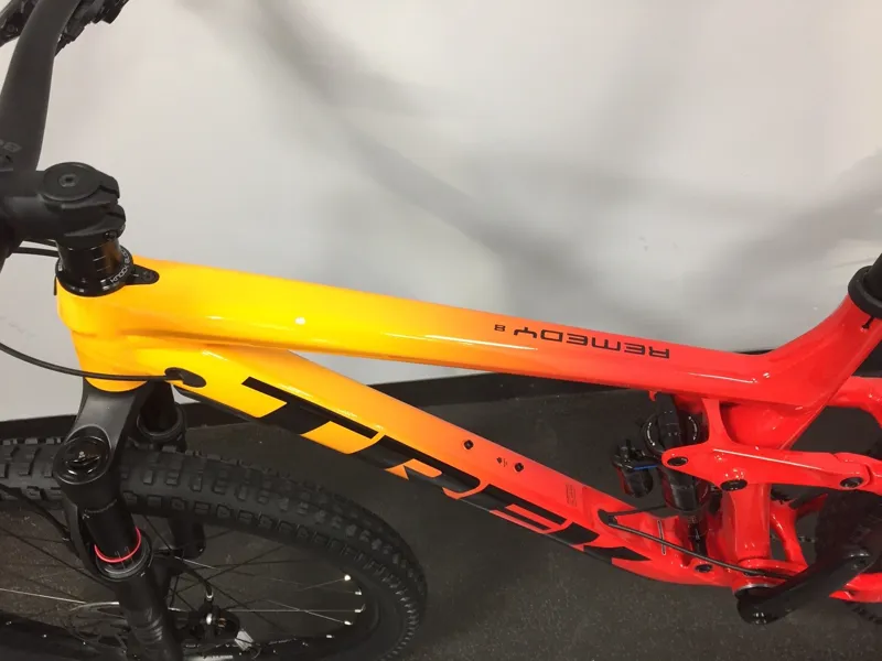 Ex Display Trek Remedy 8 27.5 GX Full Suspension MTB size ML 2021 in Red and Yellow -2