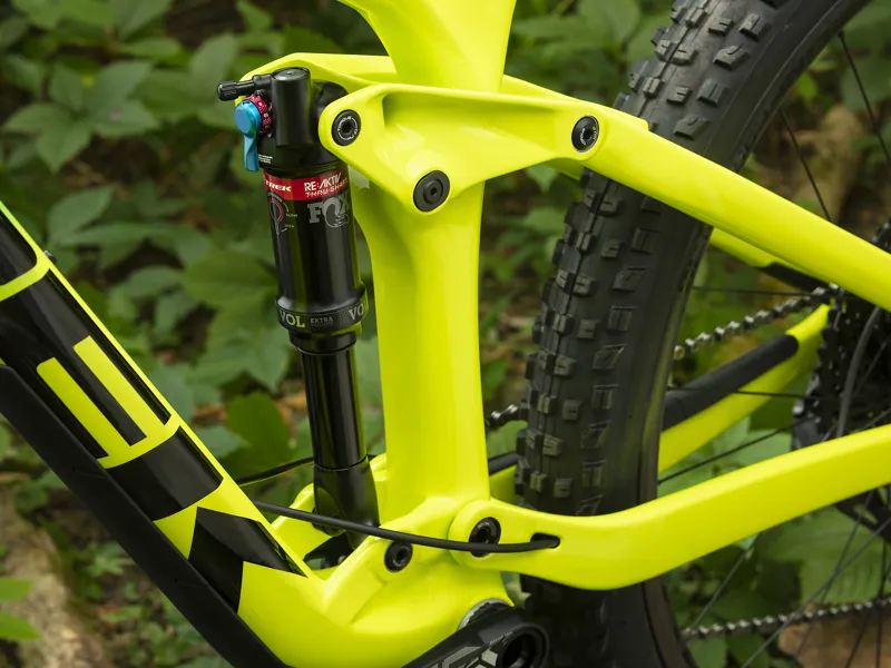 Trek Remedy 9.8 27.5 Mens Full Suspension Mountain Bike in Miami Green-5