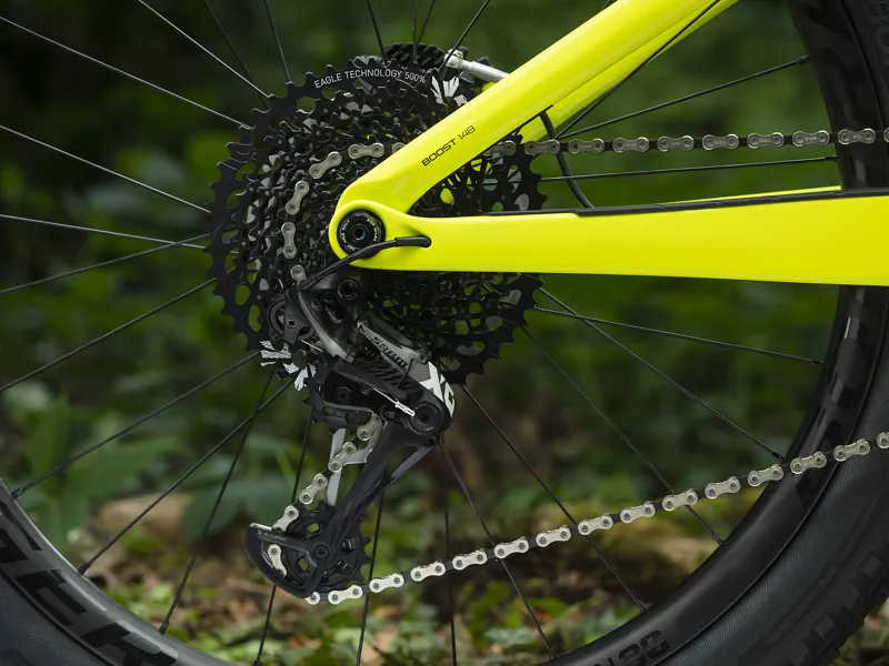 Trek Remedy 9.9 27.5 Mens Full Suspension Mountain Bike in Miami Green-2