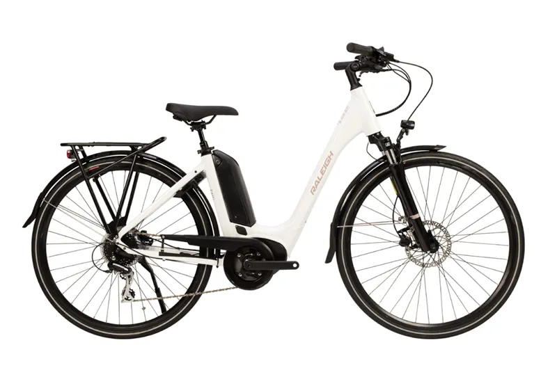Raleigh Motus Tour Low Step Electric Bike 2021 in White