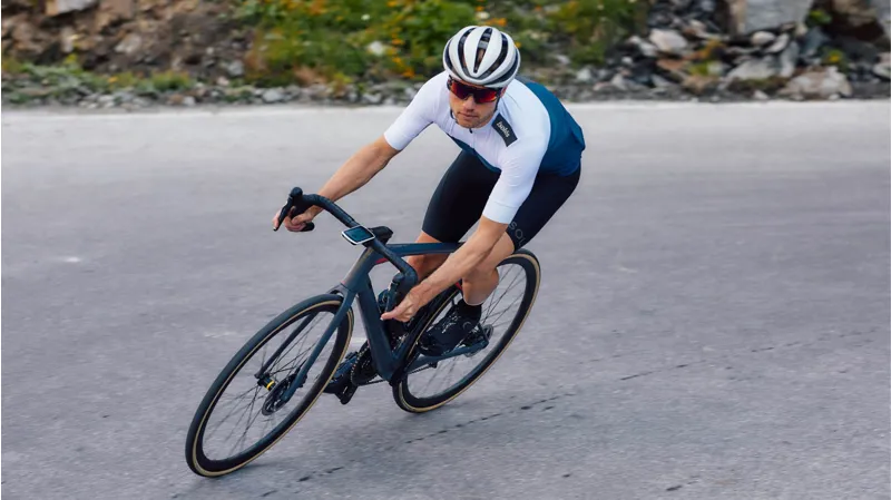 BMC Roadmachine 01 Two Mens Sportive Road Bike in Race Grey-5