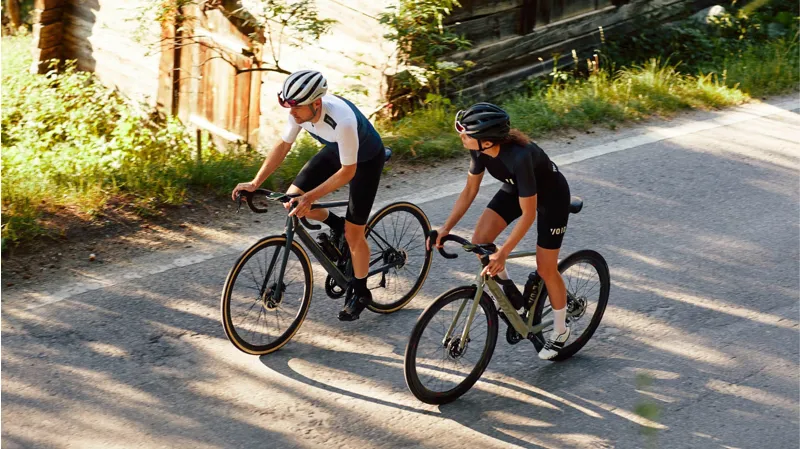 BMC Roadmachine 01 Two Mens Sportive Road Bike in Race Grey-2