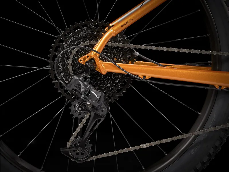 Trek Roscoe 7 Hardtail Mountain Bike 2021 in Factory Orange-2