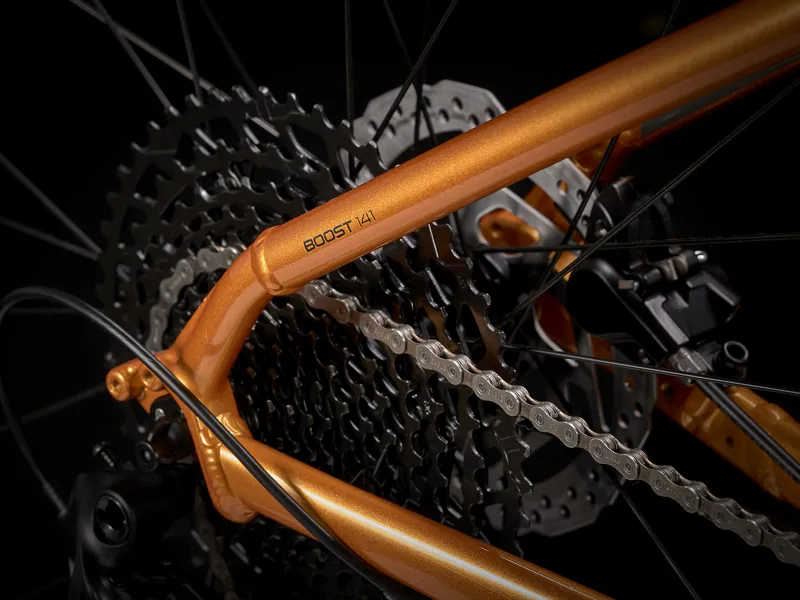 Trek Roscoe 7 Hardtail Mountain Bike 2021 in Factory Orange-9