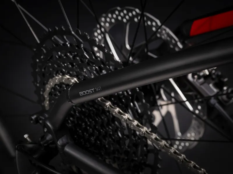 Trek Roscoe 8 Hardtail Mountain Bike 2021 in Black Marigold-8