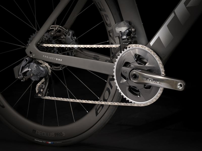 Trek Madone SLR 7 eTap Disc Carbon Road Bike 2021 in Grey-9