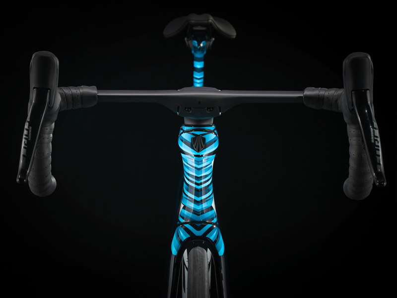 Trek Madone SLR 7 eTap Disc Carbon Road Bike 2021 in Blue-6