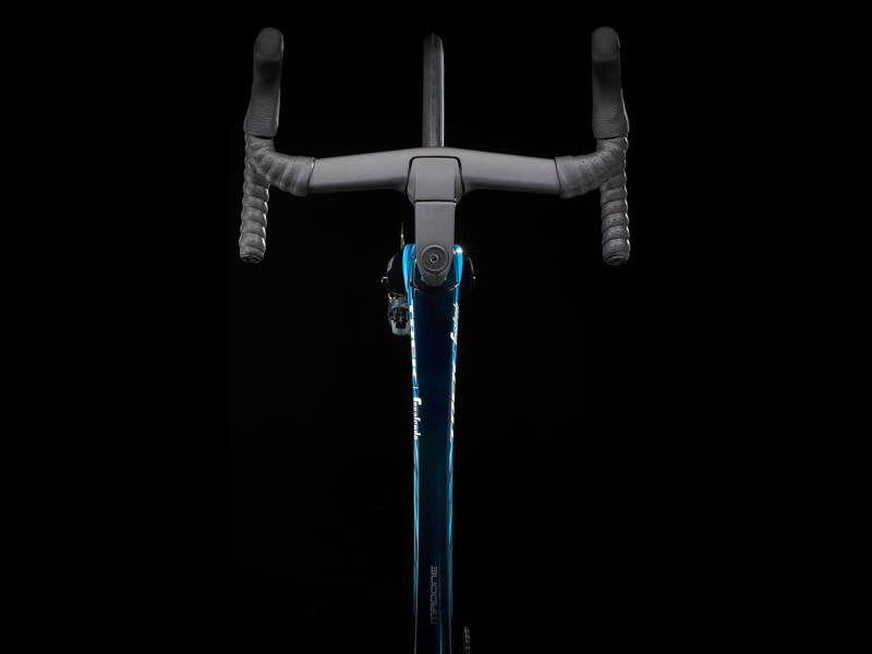 Trek Madone SLR 7 eTap Disc Carbon Road Bike 2021 in Blue-7