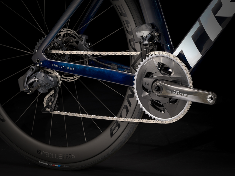 Trek Madone SLR 7 eTap Disc Carbon Road Bike 2021 in Blue-9