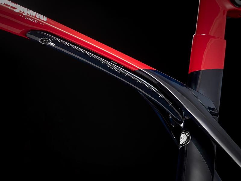 Trek Madone SLR 9 Disc eTap Road Bike 2021 in Blue-Red-4