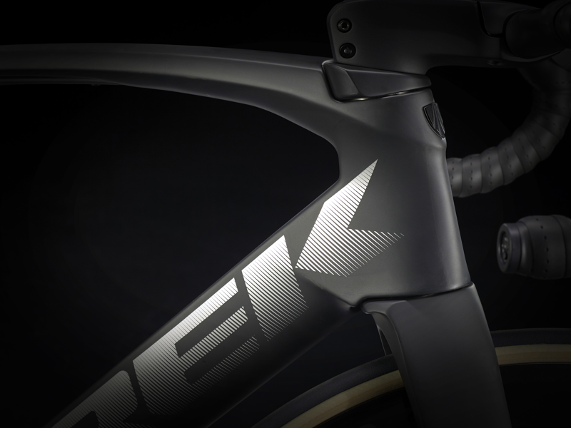 Trek Madone SLR 9 Disc eTap Road Bike 2021 in Grey-3